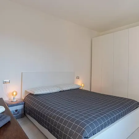 Apartment In Centro Storico A Due Passi Dal Cernobbio